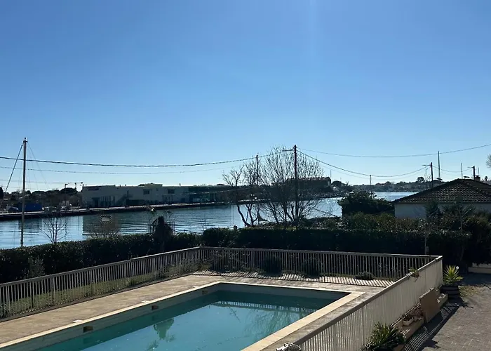 Belle Vue Sur L Herault Et Les Bateaux * アグド